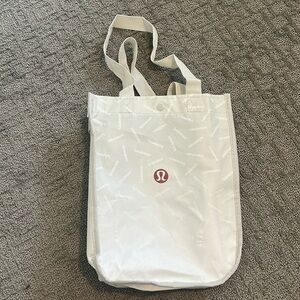 Lululemon reusable white bag